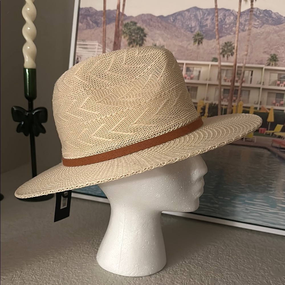 Alexis Bendel Chic Beige Woven Sun Hat NWT